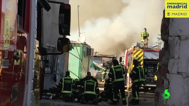 Incendio en la Cañada Real en Madrid