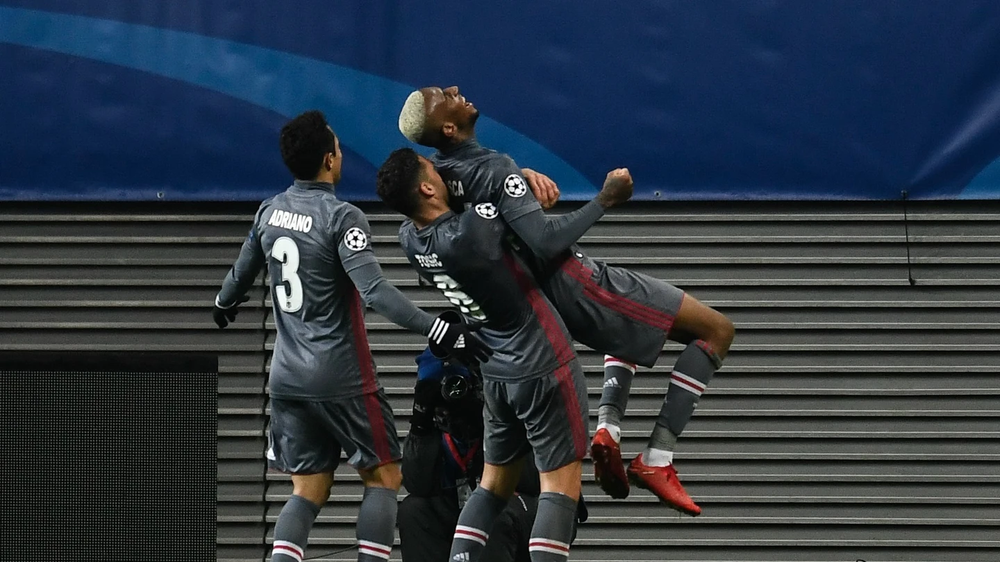 Los jugadores del Besiktas celebran uno de los goles de su qeuipo Los jugadores del Besiktas celebran uno de los goles de su qeuipo