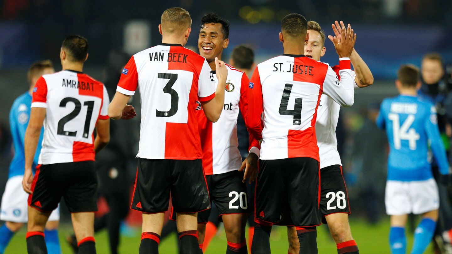 El Feyenoord celebra su triunfo ante el N&aacute;poles