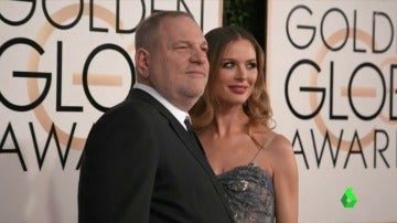 El productor Harvey Weinstein posa para la prensa