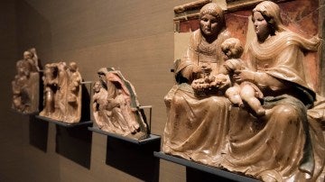 Piezas del Monasterio de Sijena en una sala del Museo de Lleida