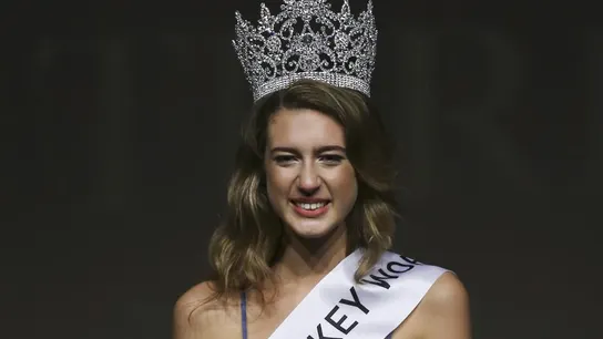 Itir Esen, Miss Turquía 2017 Itir Esen, Miss Turquía 2017