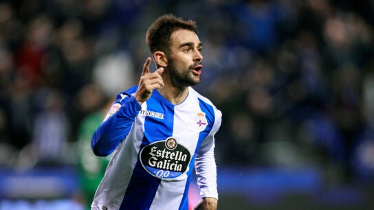 Adri&aacute;n L&oacute;pez celebra un gol