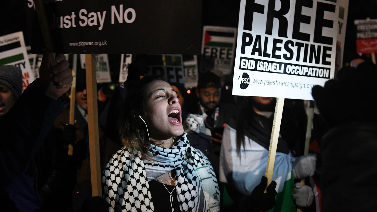 Cientos de personas protestan en Londres por el anuncio de Trump sobre Jerusalén Cientos de personas protestan en Londres por el anuncio de Trump sobre Jerusalén
