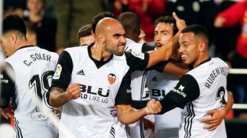 El Valencia celebra un gol