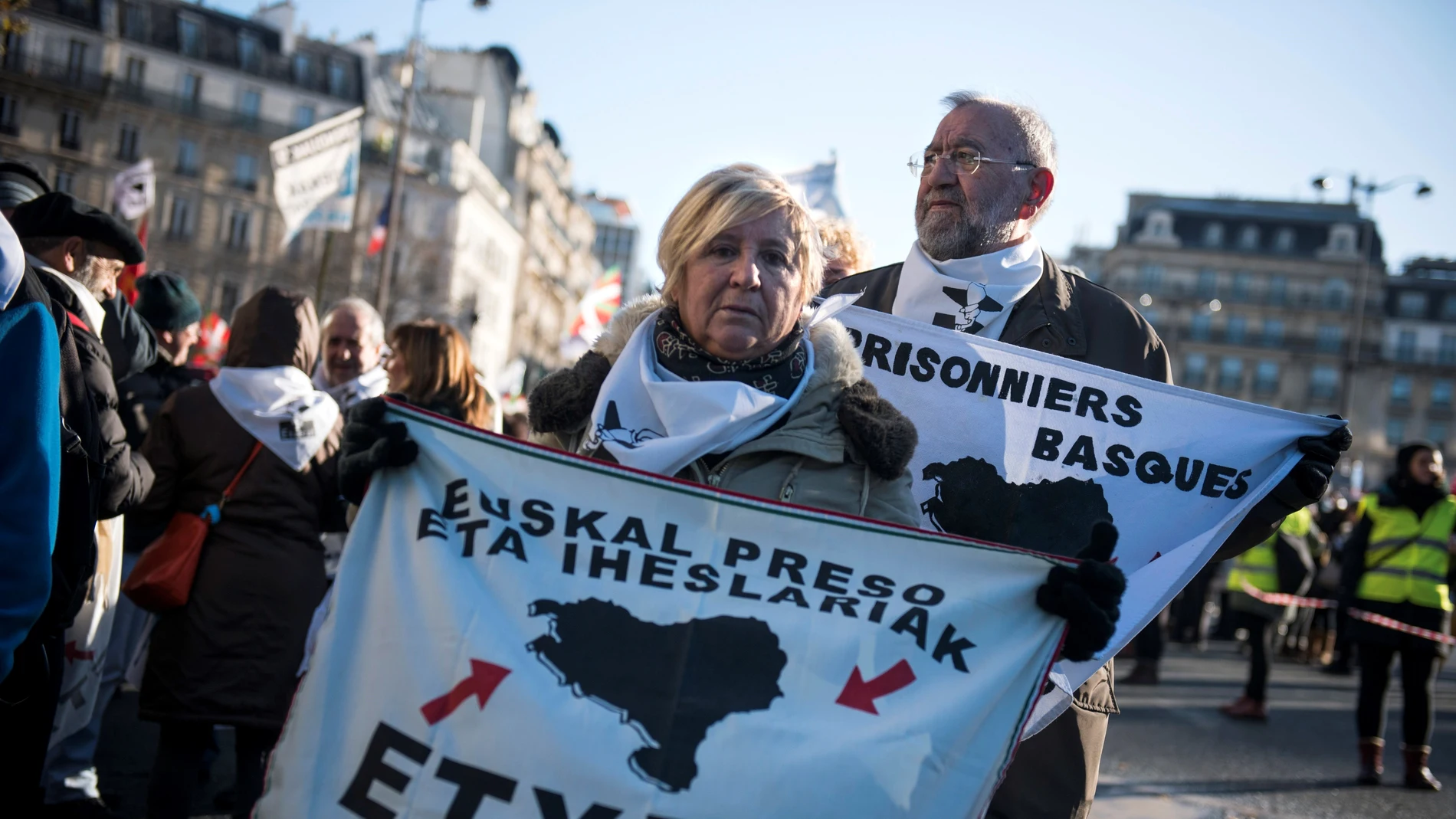 Manifestación en París que pide cambios para los presos de ETA