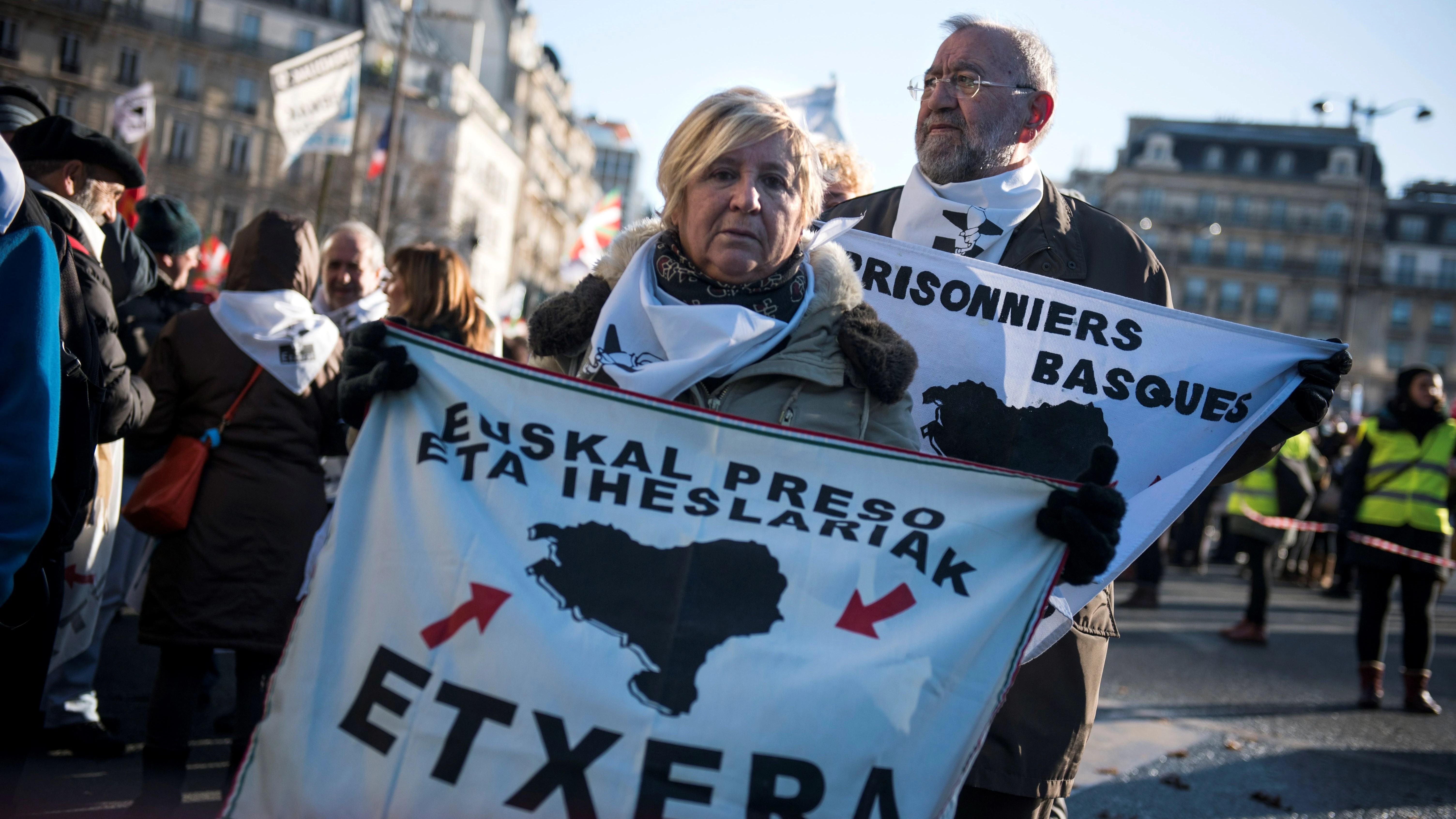 Manifestación en París que pide cambios para los presos de ETA
