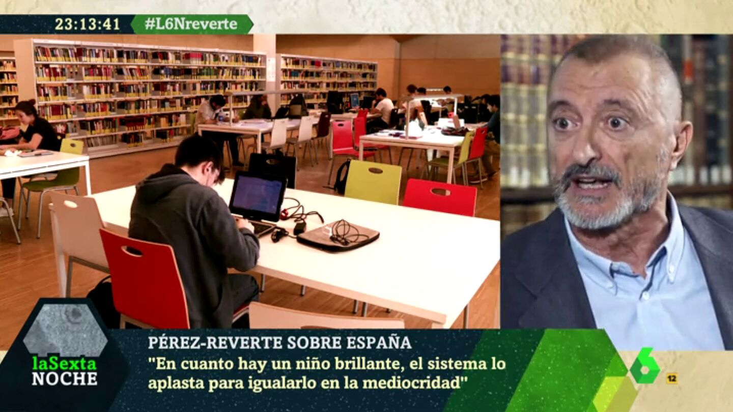 Arturo P&eacute;rez-Reverte: "Los colegios espa&ntilde;oles son ahora lugares para aplastar la inteligencia e igualarla en la mediocridad"