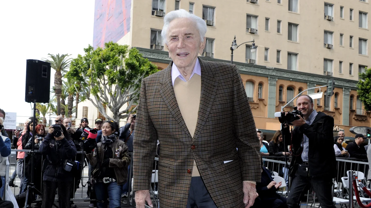 El actor estadounidense Kirk Douglas El actor estadounidense Kirk Douglas