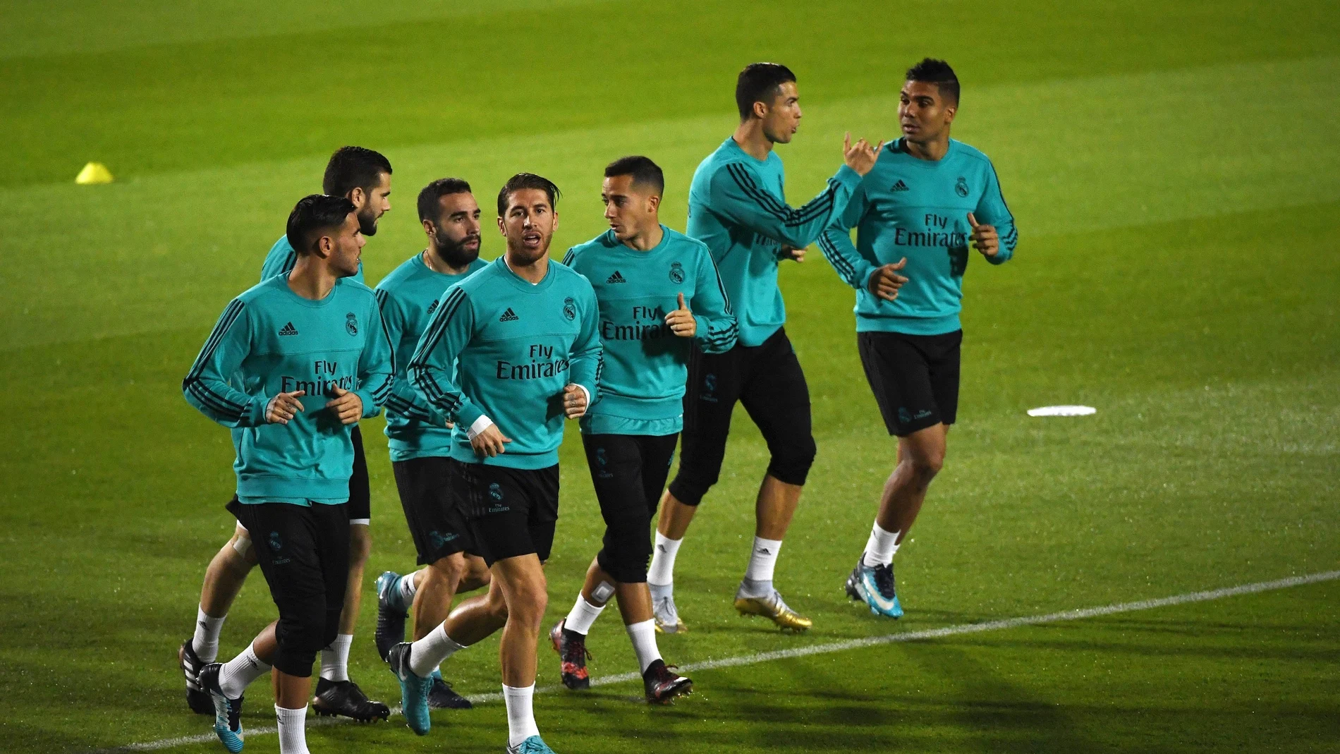 Los jugadores del Real Madrid se entrenan en Abu Dabi