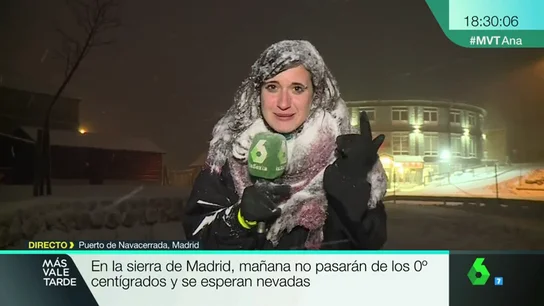 La dificultad de hacer un directo en plena nevada: "Estoy completamente helada. Mirad mi pelo y el micro" La dificultad de hacer un directo en plena nevada: "Estoy completamente helada. Mirad mi pelo y el micro"
