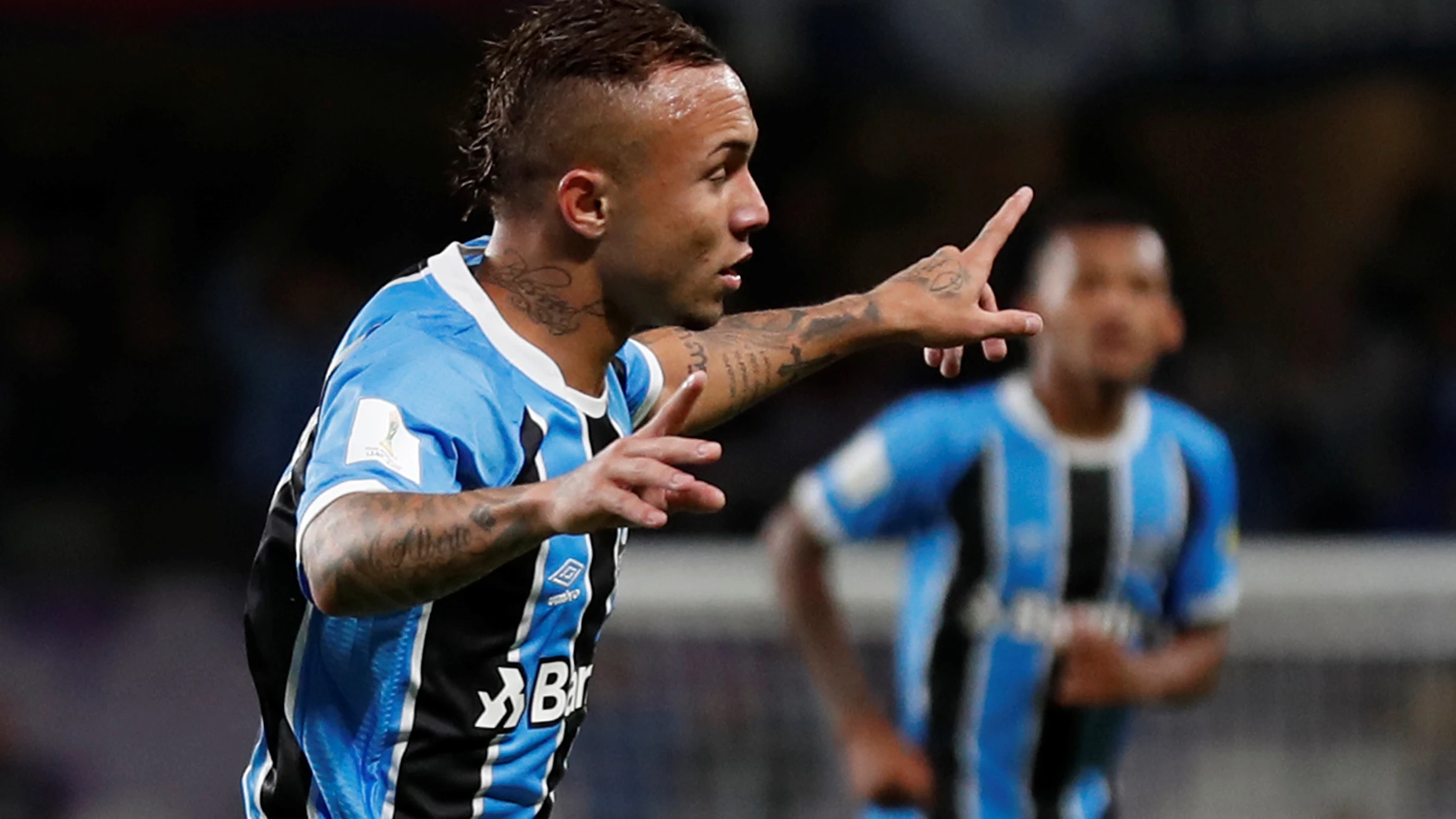 Everton celebra su gol ante el Pachuca