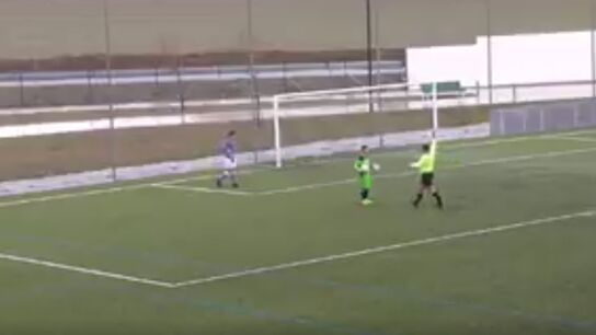 El portero del Pamplona es amonestado