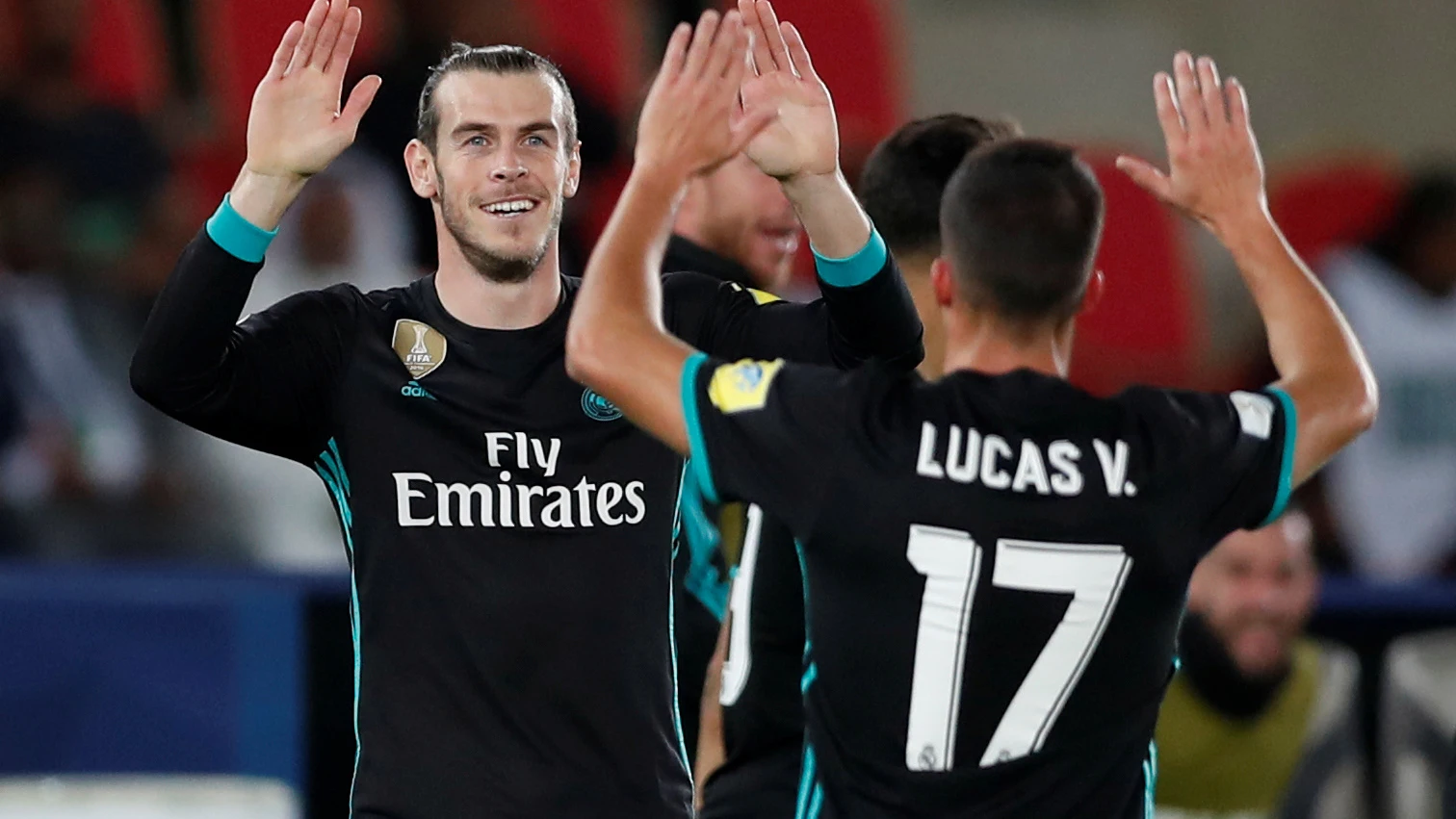 Bale y Lucas Vázquez celebran el gol de la victoria Bale y Lucas Vázquez celebran el gol de la victoria