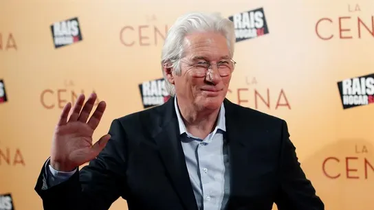 El actor estadounidense Richard Gere posa a su llegada al estreno de 'La cena' El actor estadounidense Richard Gere posa a su llegada al estreno de 'La cena'