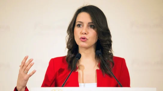 Inés Arrimadas durante un desayuno informativo Inés Arrimadas durante un desayuno informativo