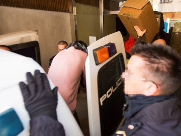 Uno de los jugadores de la Arandina acusados entra en los Juzgados Uno de los jugadores de la Arandina acusados entra en los Juzgados