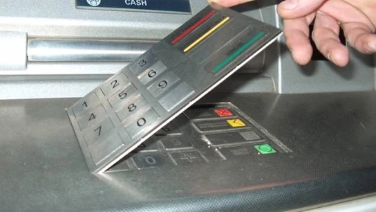 Cajero automático manipulado Cajero automático manipulado