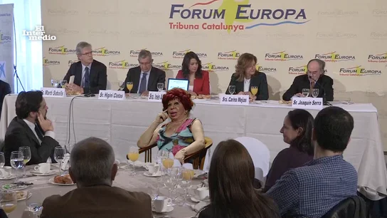Carmen de Mairena opina sobre política: "Ay, qué harta estoy de esta dictadura. Tengo ganas de entregar el país a los comunistas" Carmen de Mairena opina sobre política: "Ay, qué harta estoy de esta dictadura. Tengo ganas de entregar el país a los comunistas"
