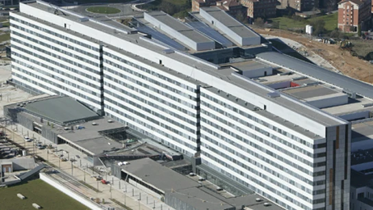 Vista aérea del Hospital Universitario de Oviedo Vista aérea del Hospital Universitario de Oviedo