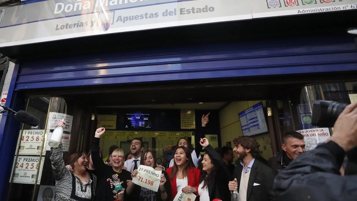 Celebración en la administración de Doña Manolita