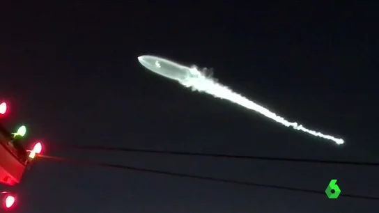 Los habitantes de California se quedan perplejos ante el 'falso ovni' que recorrió la ciudad Los habitantes de California se quedan perplejos ante el 'falso ovni' que recorrió la ciudad