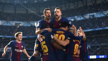 El Barcelona celebrando el segundo gol
