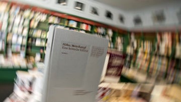 Ejemplar de la edición crítica del 'Mein Kampf' publicada en Alemania