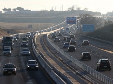 Estado de la circulación en la A-5, carretera de Extremadura, en una imagen de archivo Estado de la circulación en la A-5, carretera de Extremadura, en una imagen de archivo