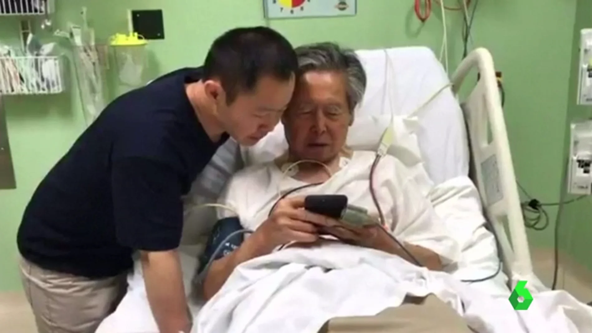Alberto Fujimori en la cama del hospital