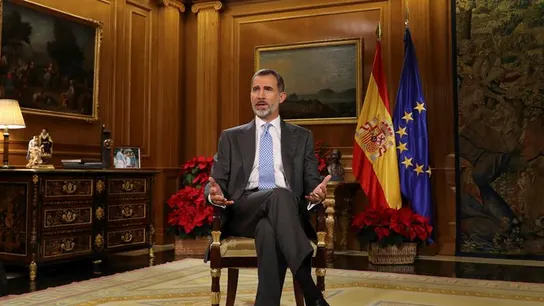 El Rey Felipe VI, durante su tradicional mensaje de Navidad desde el Palacio de La Zarzuela El Rey Felipe VI, durante su tradicional mensaje de Navidad desde el Palacio de La Zarzuela