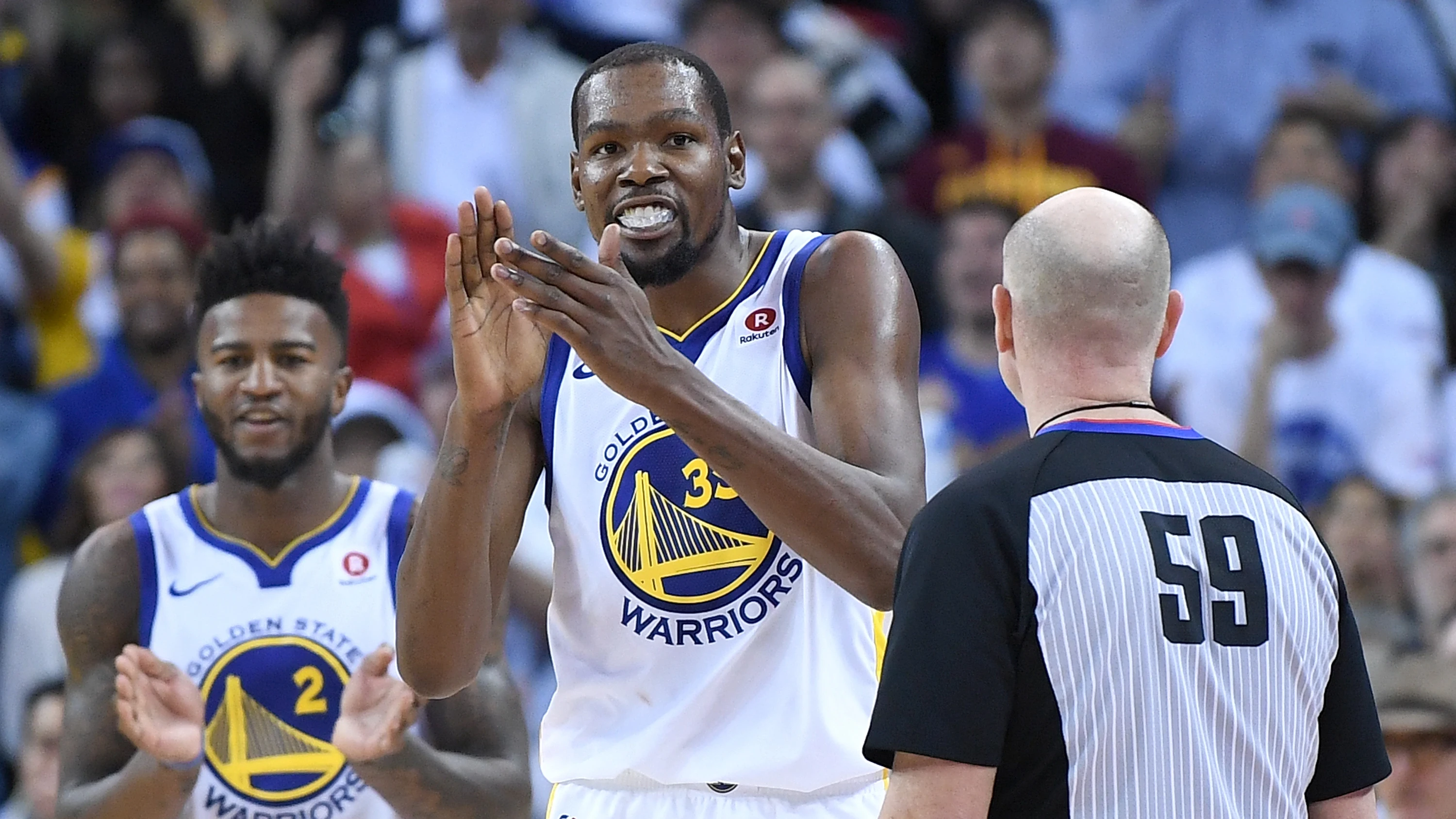 Kevin Durant celebra la victoria de los Warriors