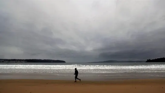 Una profunda borrasca bajo el nombre de "Bruno" se aproxima desde el Atlántico Una profunda borrasca bajo el nombre de "Bruno" se aproxima desde el Atlántico