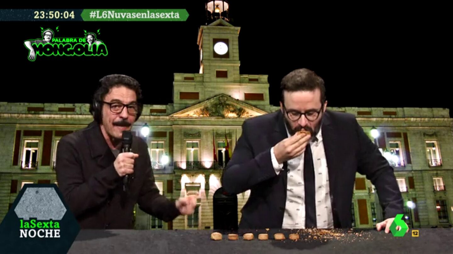 El reto de Edu Gal&aacute;n, de la Revista Mongolia, para Nochevieja: &iquest;conseguir&aacute; comerse 12 polvorones en vez de 12 uvas?