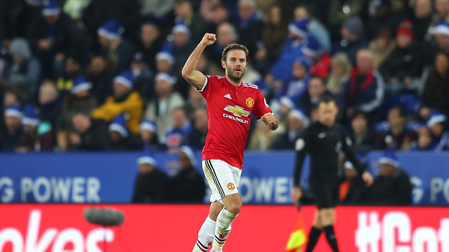 Mata celebra un gol con el Manchester United