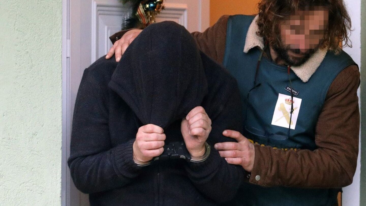 Efectivos de la UCO trasladaban a Jos&eacute; Enrique Abu&iacute;n tras un registro