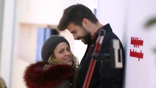 Shakira y Gerard Piqué Shakira y Gerard Piqué