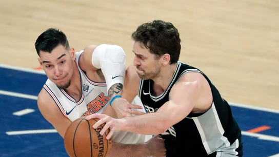 Willy y Pau pelean un balón en el Madison Willy y Pau pelean un balón en el Madison