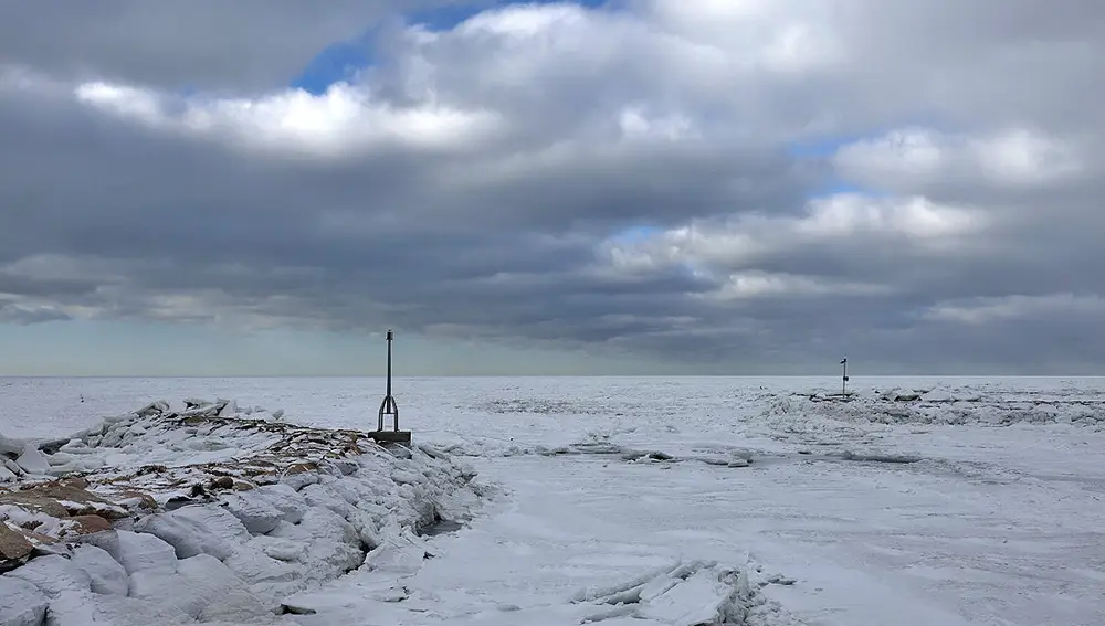Bahía Cape Cod Bay congelada
