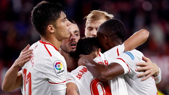 Los jugadores del Sevilla celebran un gol ante el Cádiz Los jugadores del Sevilla celebran un gol ante el Cádiz