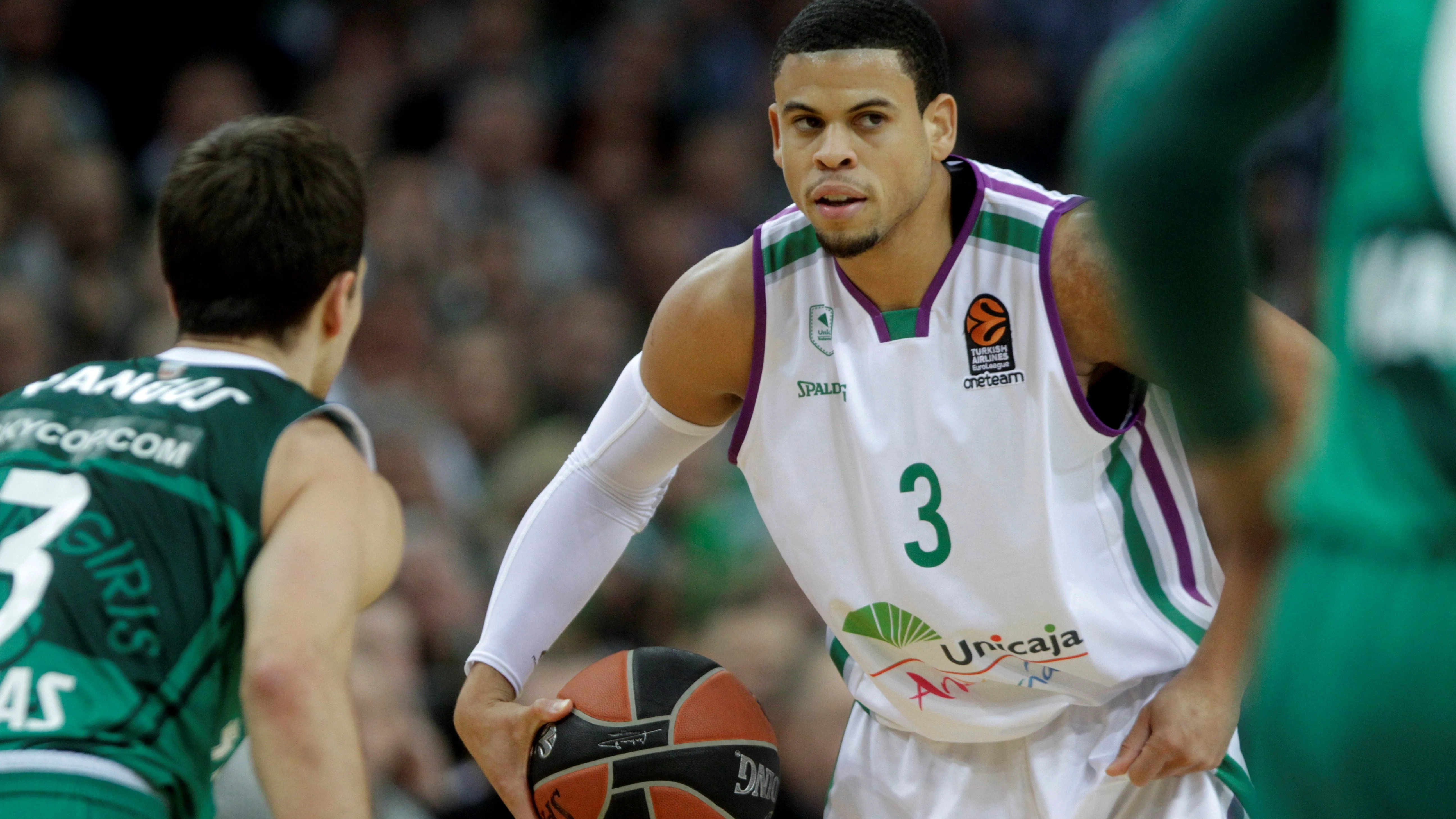 Ray McCallum, en acción ante el Zalgiris