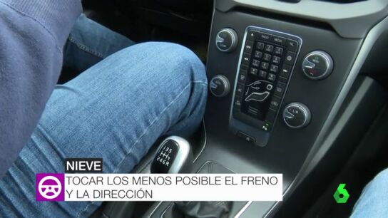 Consejos para una conducci&oacute;n segura si hay nieve en la carretera