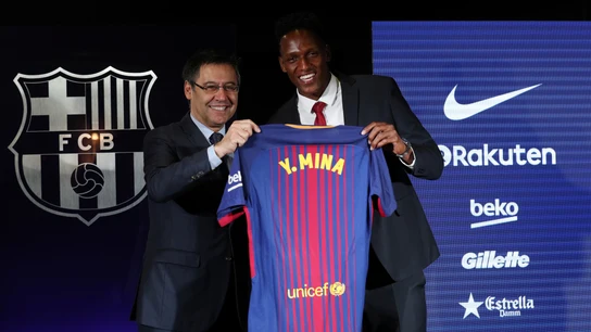 Yerry Mina, en su presentación con el Barcelona Yerry Mina, en su presentación con el Barcelona
