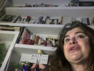 Lucía Etxebarria: "La vida de tres es mucho más fácil que la vida en pareja" Lucía Etxebarria: "La vida de tres es mucho más fácil que la vida en pareja"