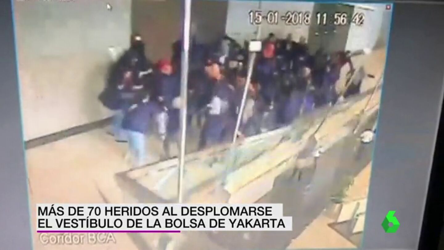 M&aacute;s de 70 heridos al desplomarse el vest&iacute;bulo de la Bolsa de Yakarta, en Indonesia