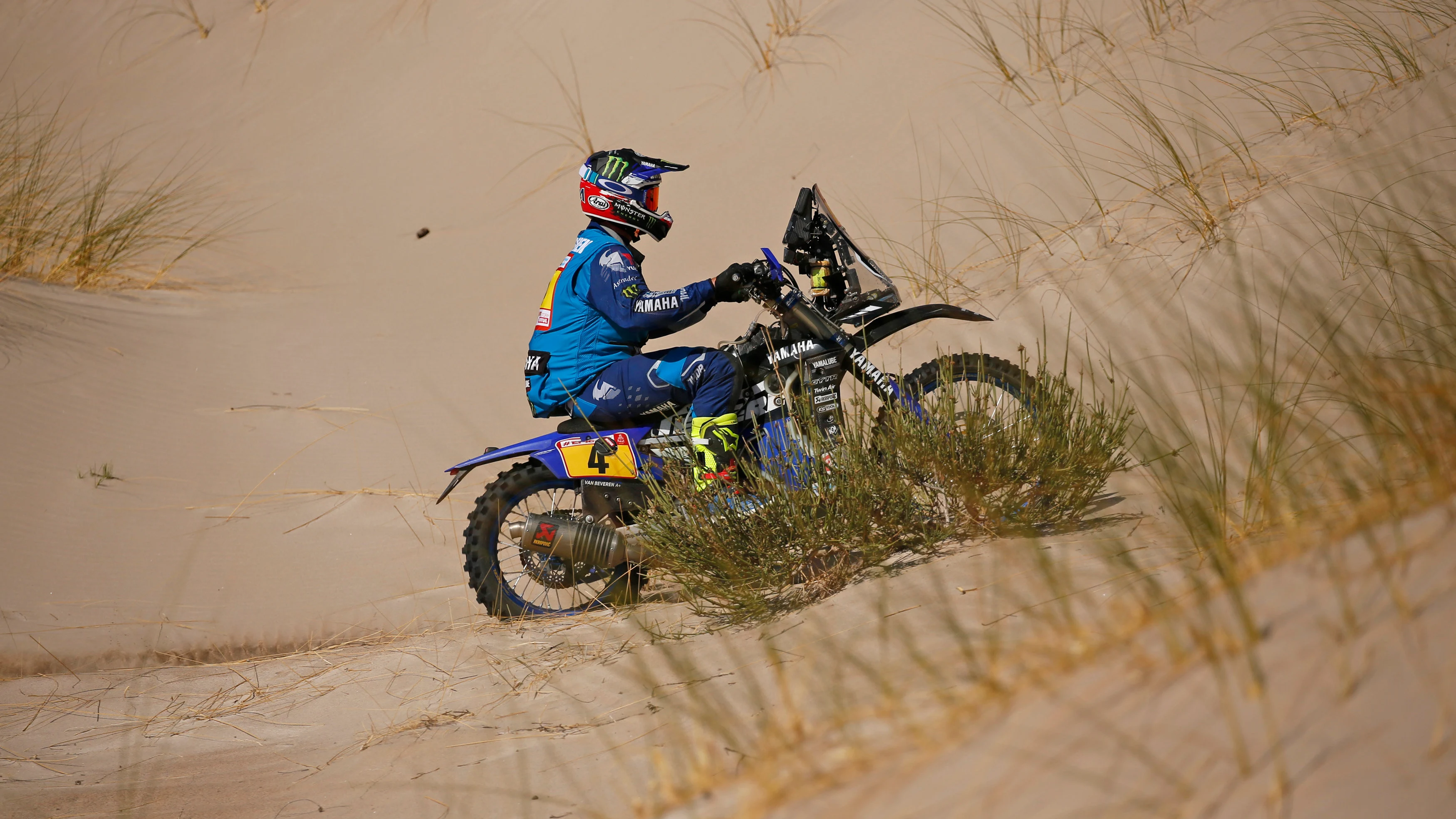 Van Beveren, en una etapa del Dakar