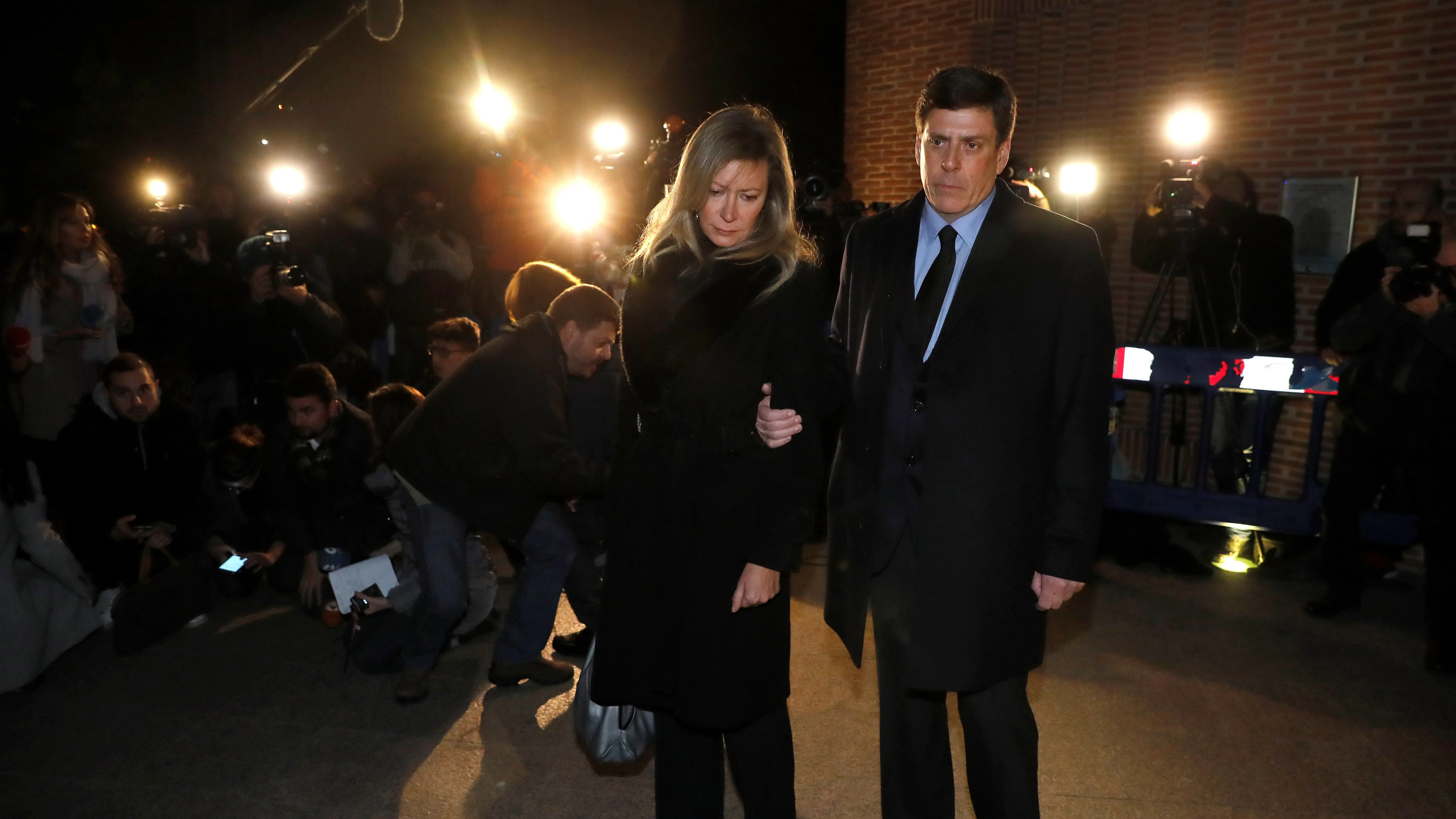 Los padres de Diana Quer, a su llegada a la misa funeral