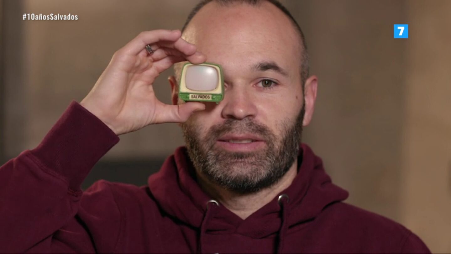Andr&eacute;s Iniesta celebra los diez a&ntilde;os de Salvados: "Espero que pod&aacute;is cambiar al presentador" 