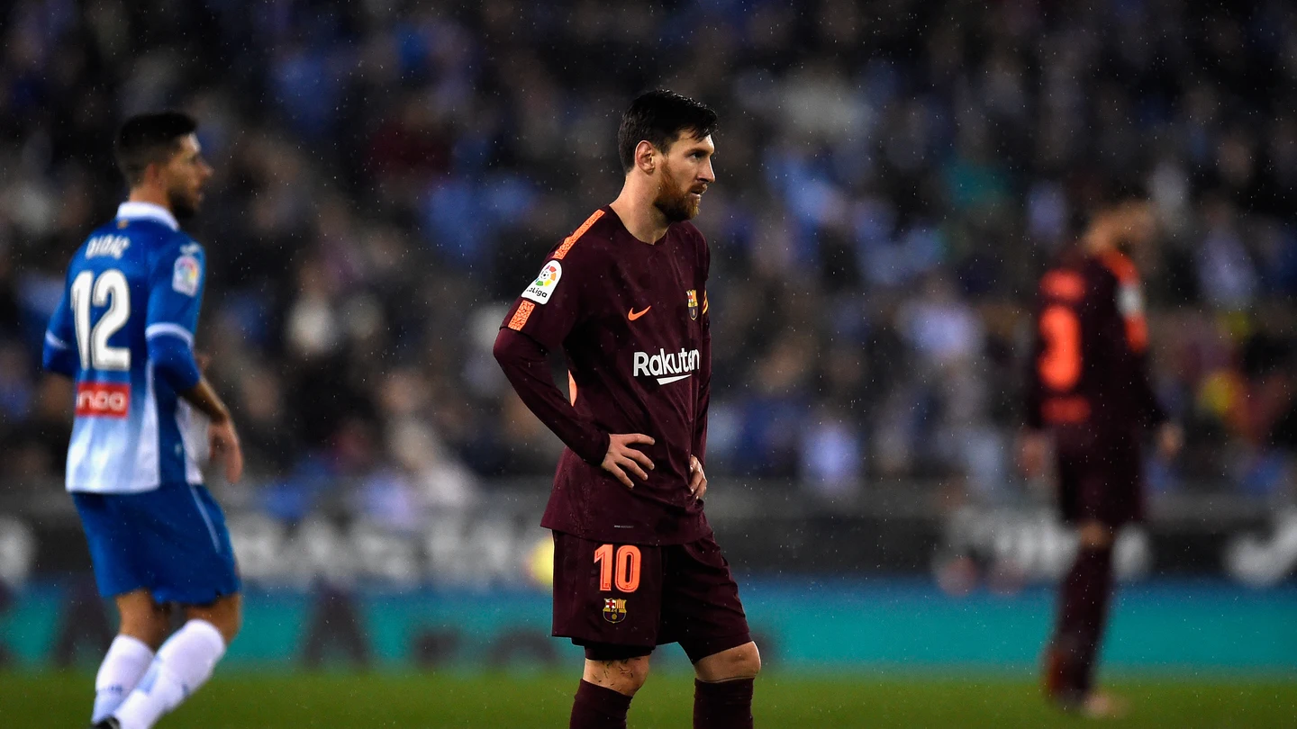 Messi, cabizbajo en el partido ante el Espanyol Messi, cabizbajo en el partido ante el Espanyol