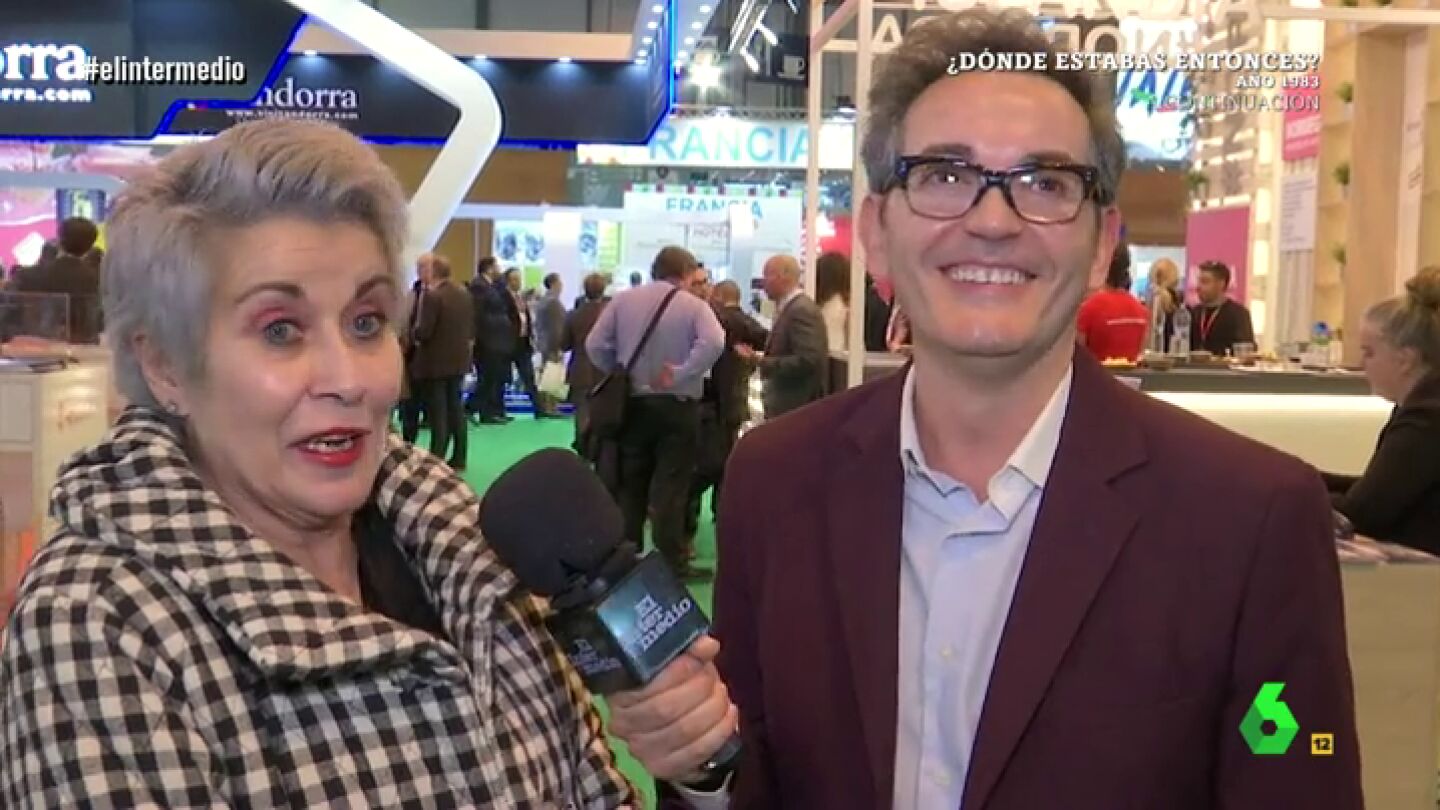 Santi Villas con una espa&ntilde;ola
